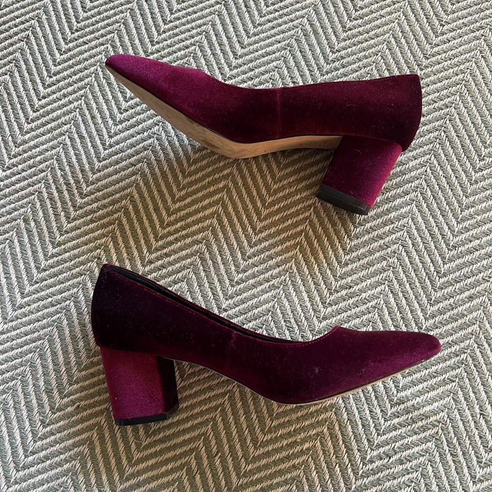Steve Madden Velvet block heels